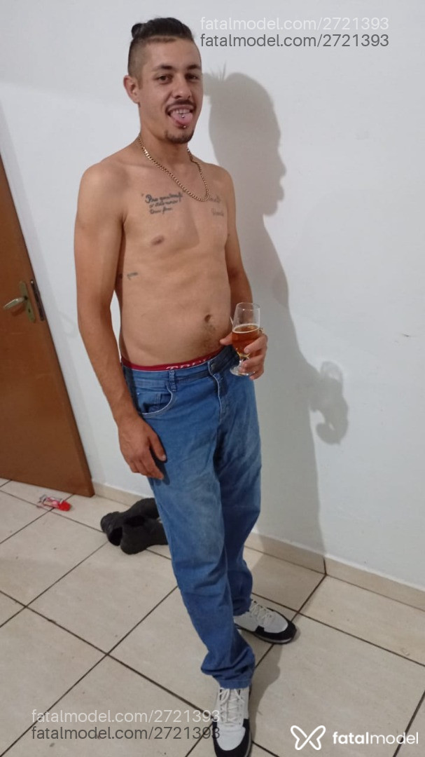 Acompanhante homem com cabelo castanho de olhos castanhos em Lajeado Acompanhante homem com cabelo castanho de olhos castanhos em Lajeado - Emanuel Souza