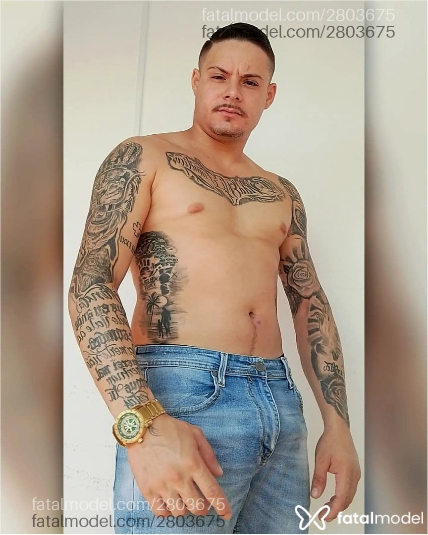 Acompanhante homem loira (o) de olhos mel em Florianópolis - João Vitor