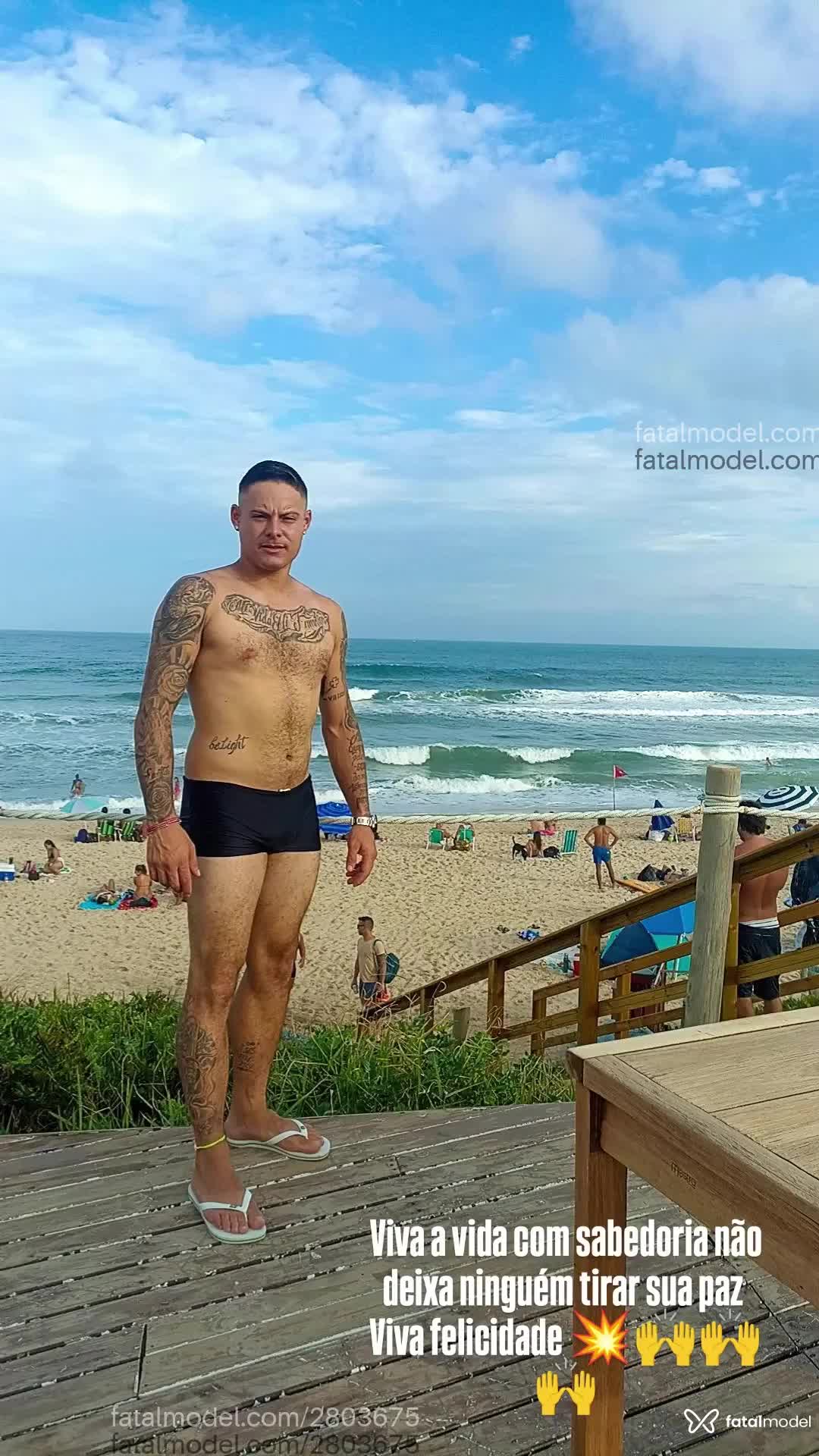 Acompanhante homem loira (o) de olhos mel em Florianópolis - João Vitor