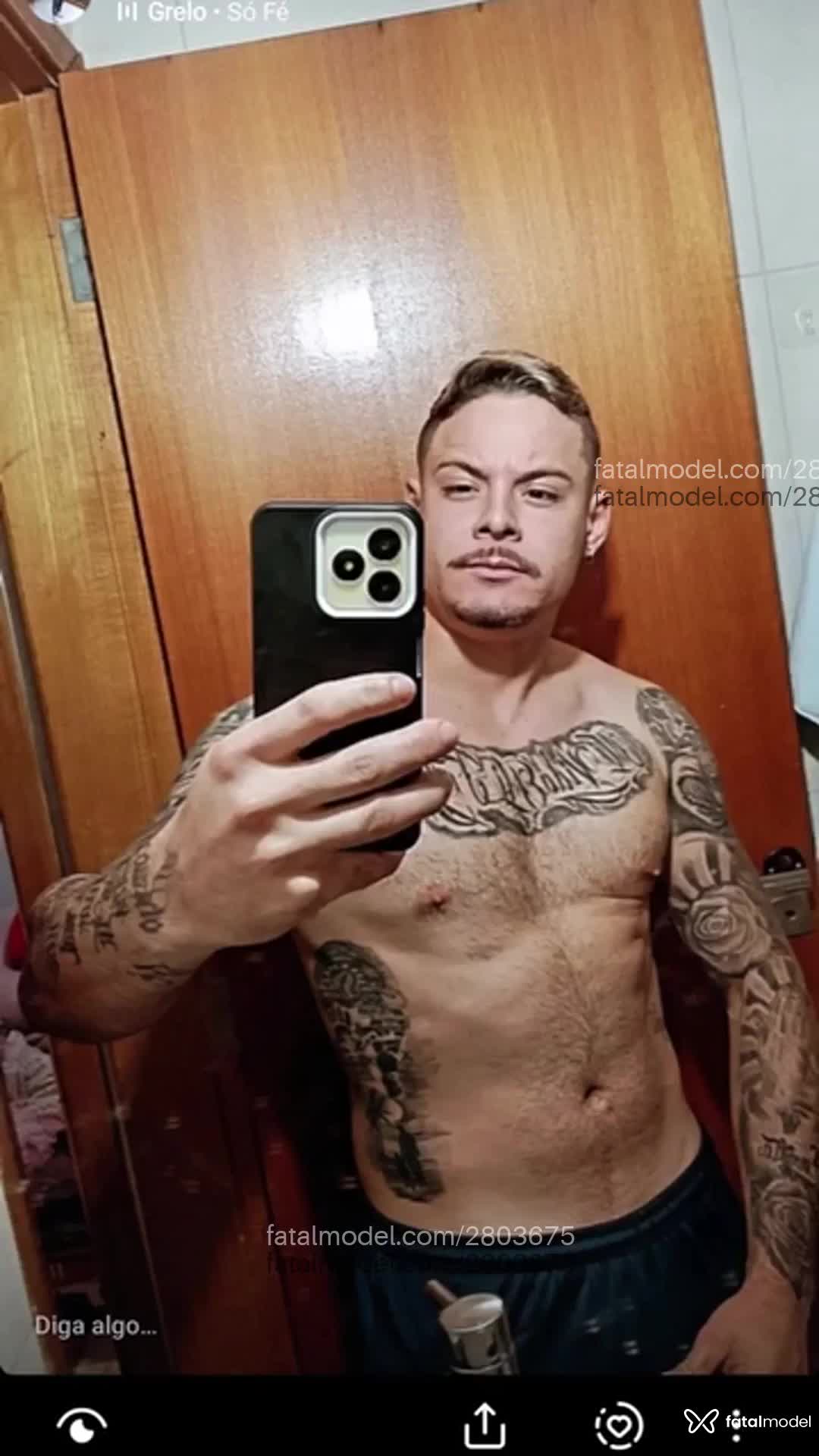 Acompanhante homem loira (o) de olhos mel em Florianópolis - João Vitor