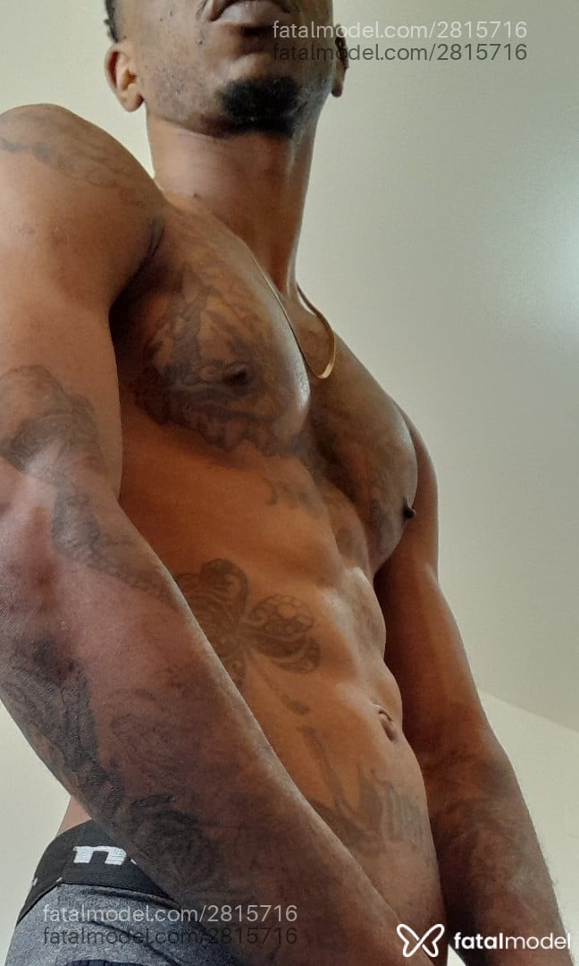 Acompanhante homem morena (o) de olhos pretos em Virtual - Domblackrj