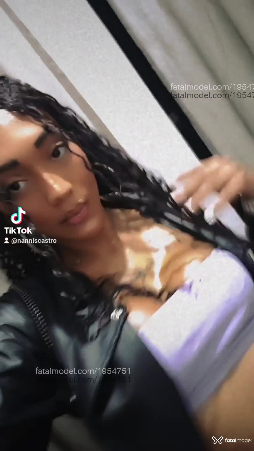 Acompanhante mulher trans morena (o) de olhos castanhos em Guarulhos - Allicy Pinheiro