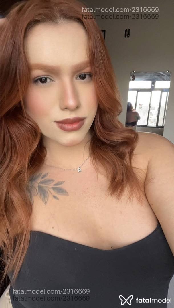 Acompanhante mulher trans ruiva (o) de olhos castanhos em Belo Horizonte - Luisa Pinto