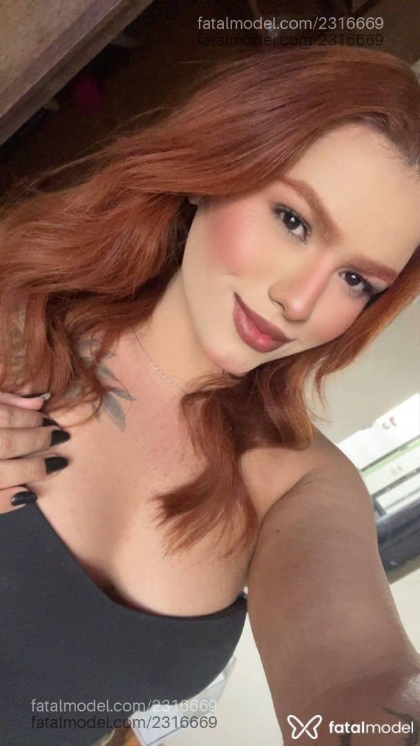 Acompanhante mulher trans ruiva (o) de olhos castanhos em Belo Horizonte - Luisa Pinto