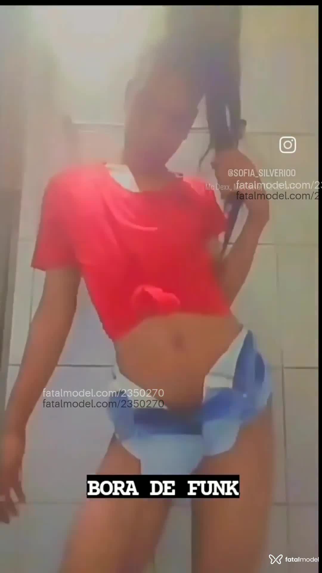 Acompanhante mulher trans morena (o) de olhos pretos em Cariacica Acompanhante mulher trans morena (o) de olhos pretos em Cariacica - Sofia Silverio