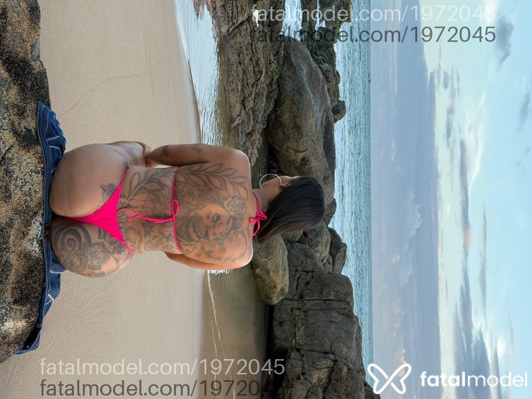 Acompanhante mulher trans com cabelo castanho de olhos castanhos em Simões Filho - Bruna