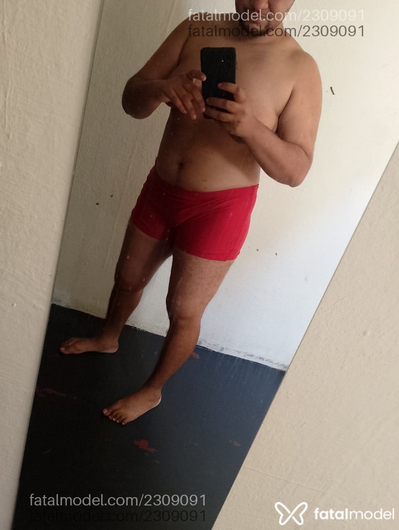 Acompanhante homem trans morena (o) de olhos castanhos em Ribeirão Preto - Guto Oliver