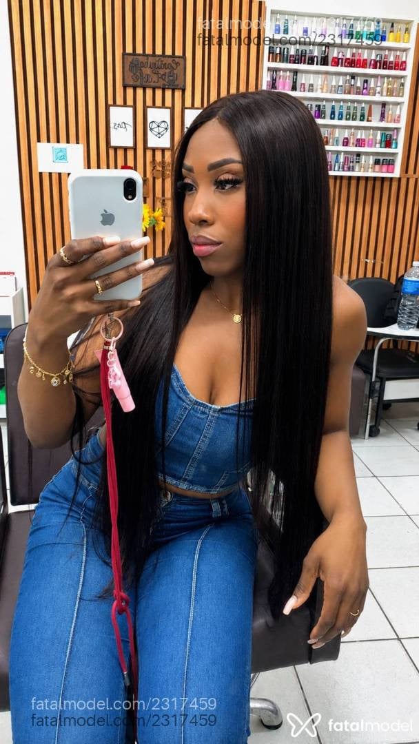 Acompanhante mulher com cabelo castanho de olhos pretos em São Paulo - Pretarara