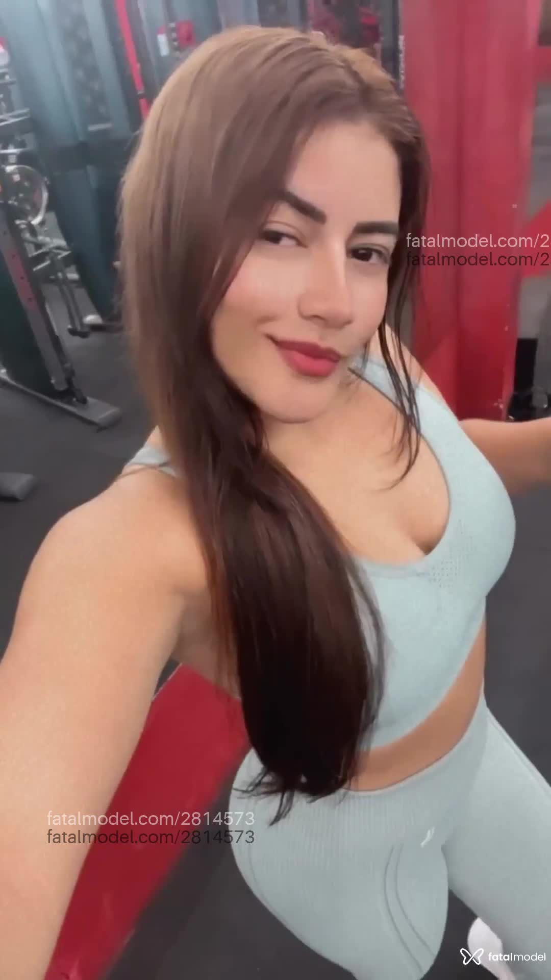 Acompanhante mulher com cabelo castanho de olhos castanhos - Bianca Acompanhante mulher com cabelo castanho de olhos castanhos - Bianca
