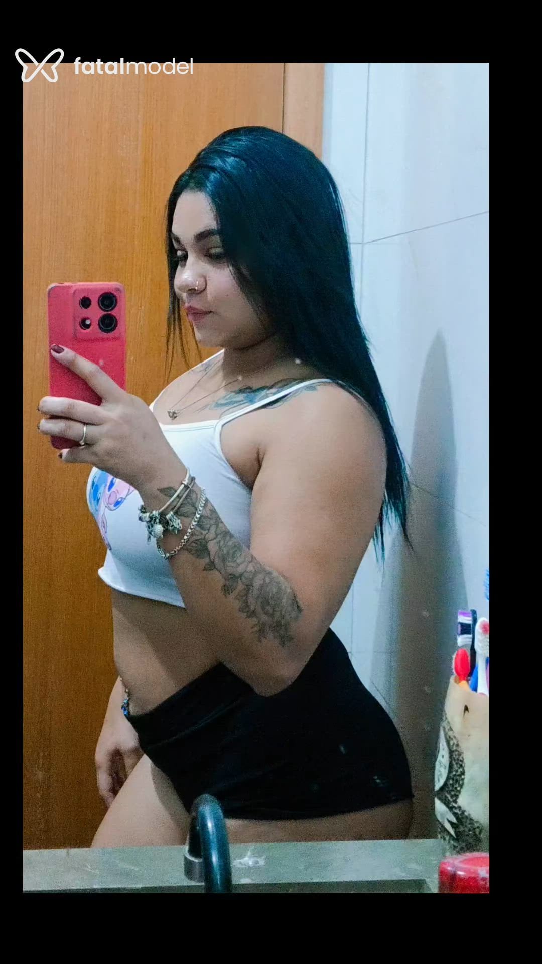 Acompanhante mulher morena (o) de olhos castanhos - Moreninhasafadinha