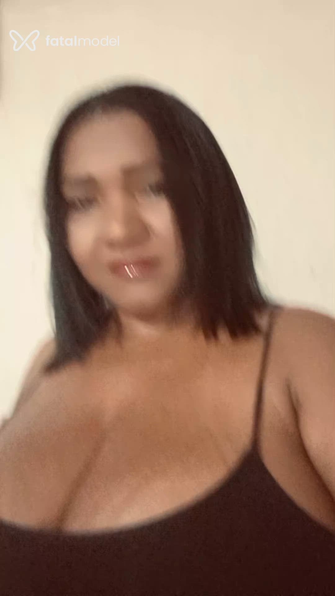 Acompanhante mulher com cabelo castanho de olhos pretos em Imperatriz - Solange
