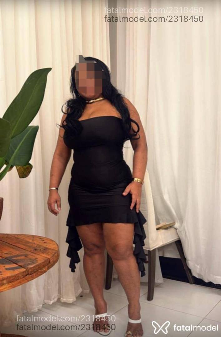 Acompanhante mulher com cabelo castanho de olhos pretos - Solange