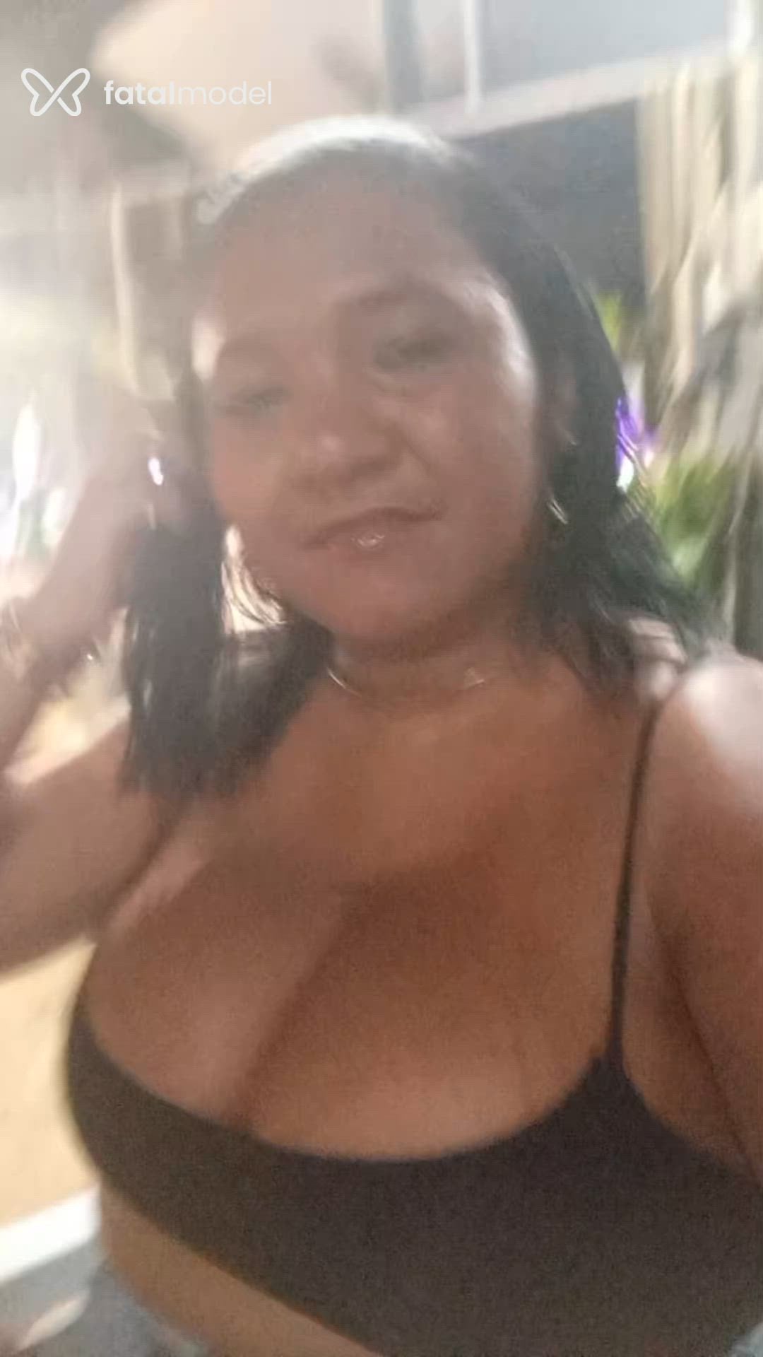 Acompanhante mulher com cabelo castanho de olhos pretos em Imperatriz - Solange