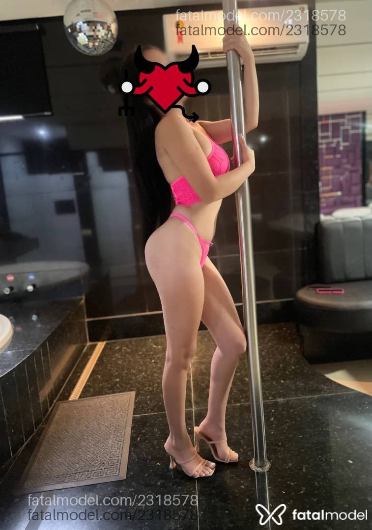 Acompanhante mulher morena (o) de olhos pretos em Goiânia - Gabrielly Nobre