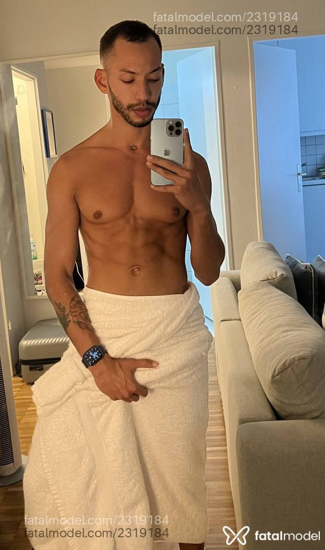 Acompanhante homem com cabelo castanho de olhos castanhos em São Paulo - Theosanches