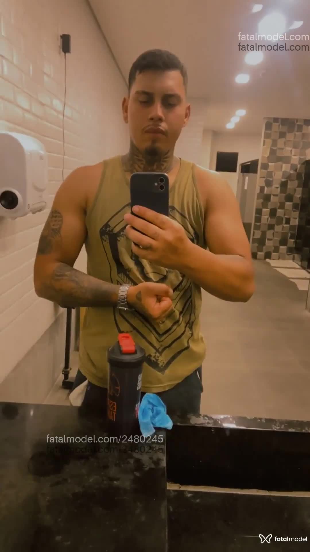 Acompanhante homem com cabelo castanho de olhos castanhos em Florianópolis - Marlon