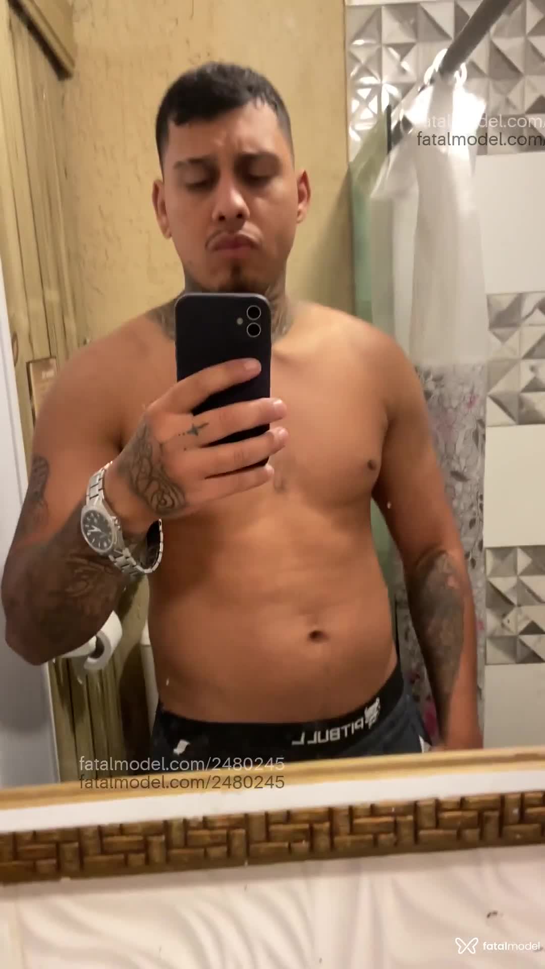 Acompanhante homem com cabelo castanho de olhos castanhos em Florianópolis - Marlon