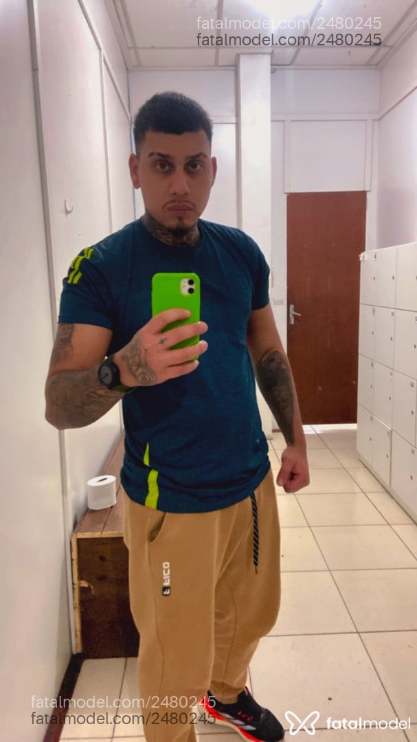 Acompanhante homem com cabelo castanho de olhos castanhos em Florianópolis - Marlon