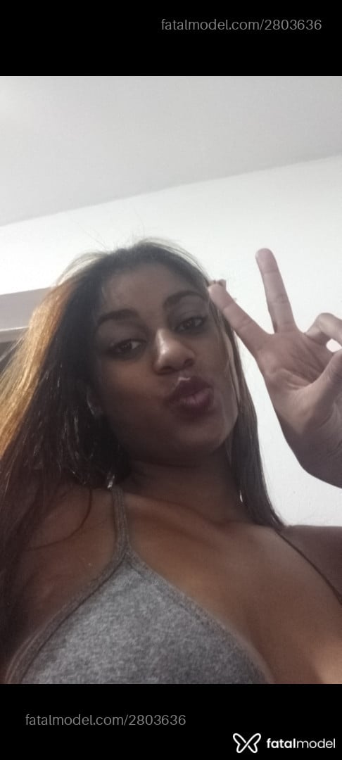Acompanhante mulher morena (o) de olhos castanhos em Virtual Acompanhante mulher morena (o) de olhos castanhos em Virtual - Sasha
