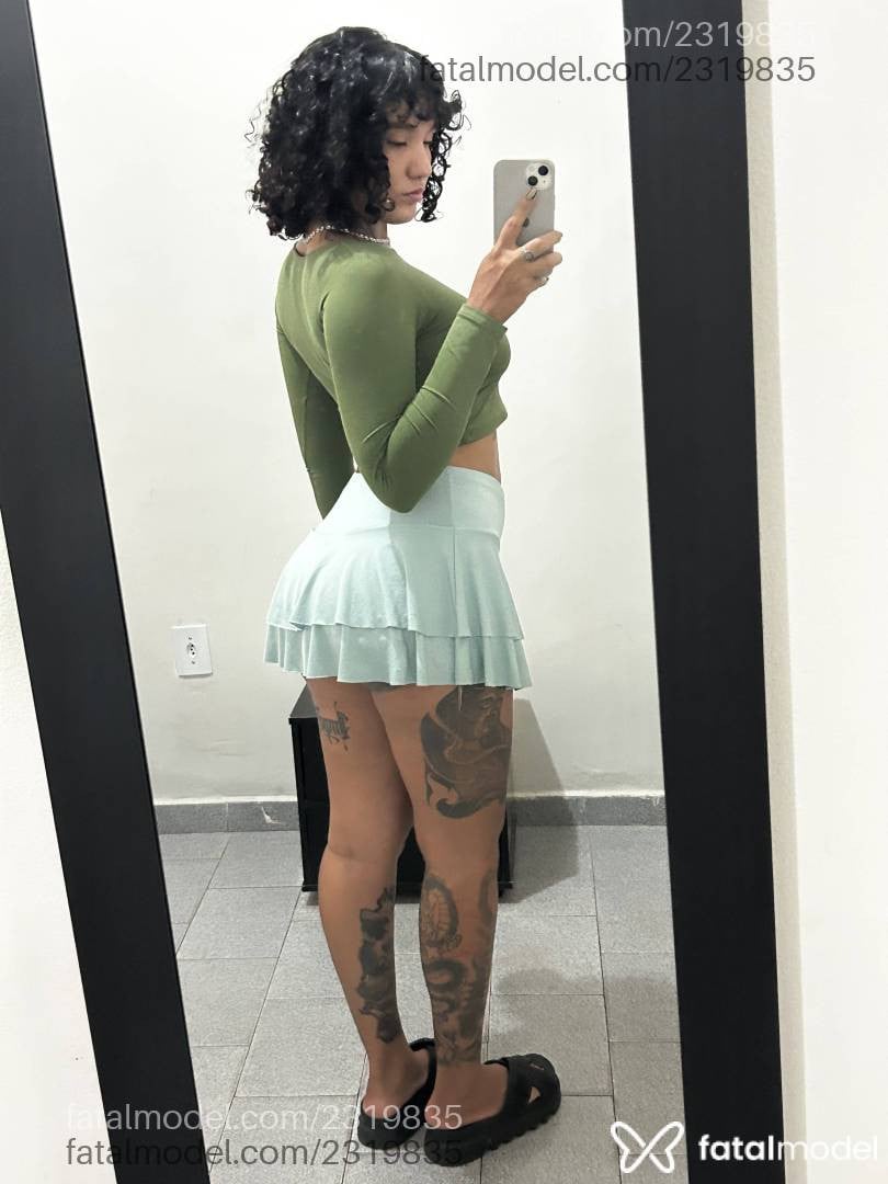 Acompanhante mulher morena (o) de olhos pretos - Kali