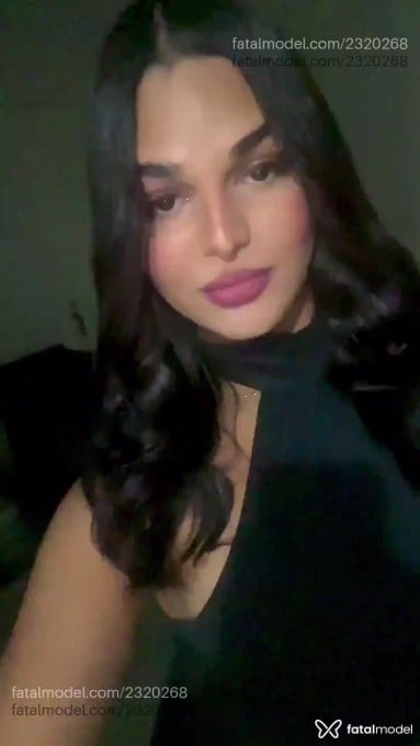 Acompanhante mulher trans morena (o) de olhos castanhos - Yara Nascimento Acompanhante mulher trans morena (o) de olhos castanhos - Yara Nascimento