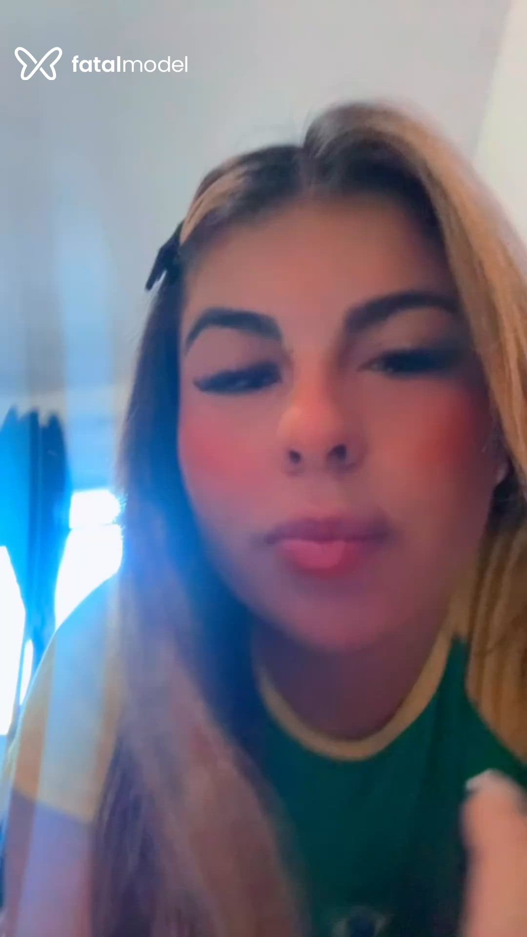Acompanhante mulher com cabelo castanho de olhos pretos em Guarulhos - Alice