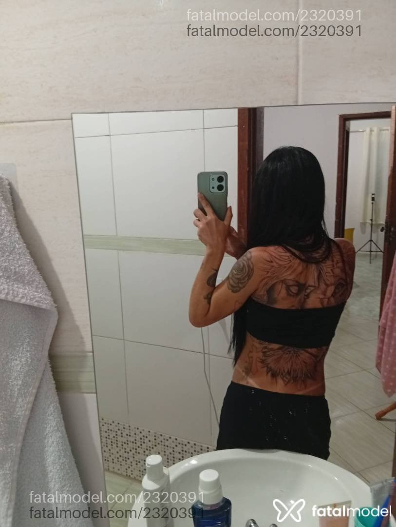 Acompanhante mulher morena (o) de olhos castanhos - Sophia