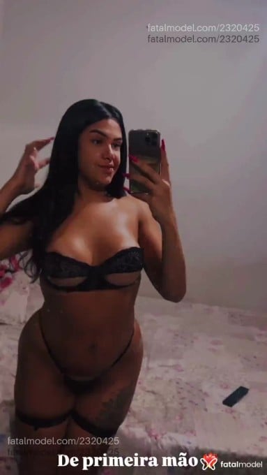 Acompanhante mulher trans morena (o) de olhos pretos em Belo Horizonte - Laura Beatriz