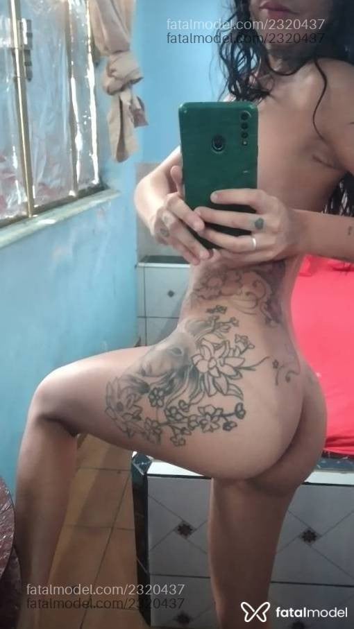 Acompanhante mulher morena (o) de olhos pretos - Heloisa