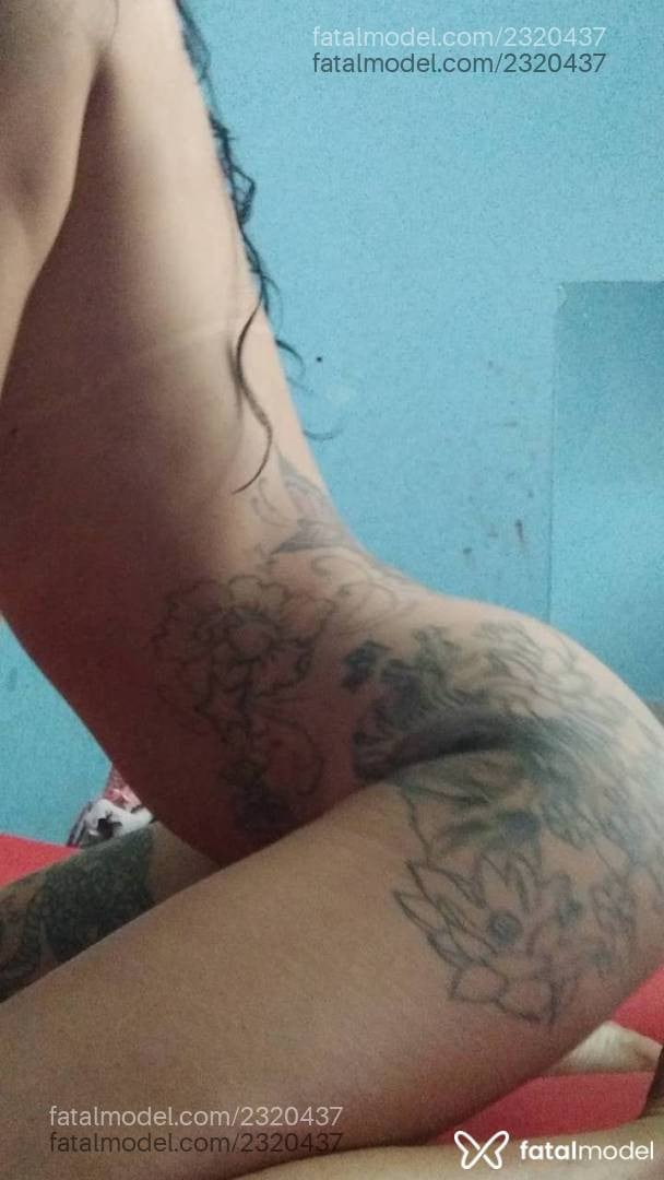 Acompanhante mulher morena (o) de olhos pretos - Heloisa