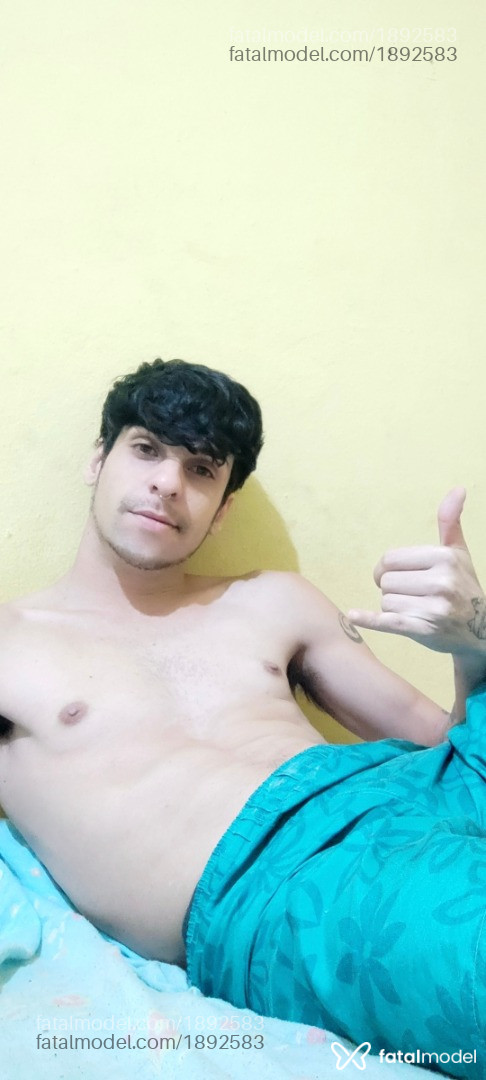 Acompanhante homem morena (o) de olhos verdes - Gustavinho Acompanhante homem morena (o) de olhos verdes - Gustavinho