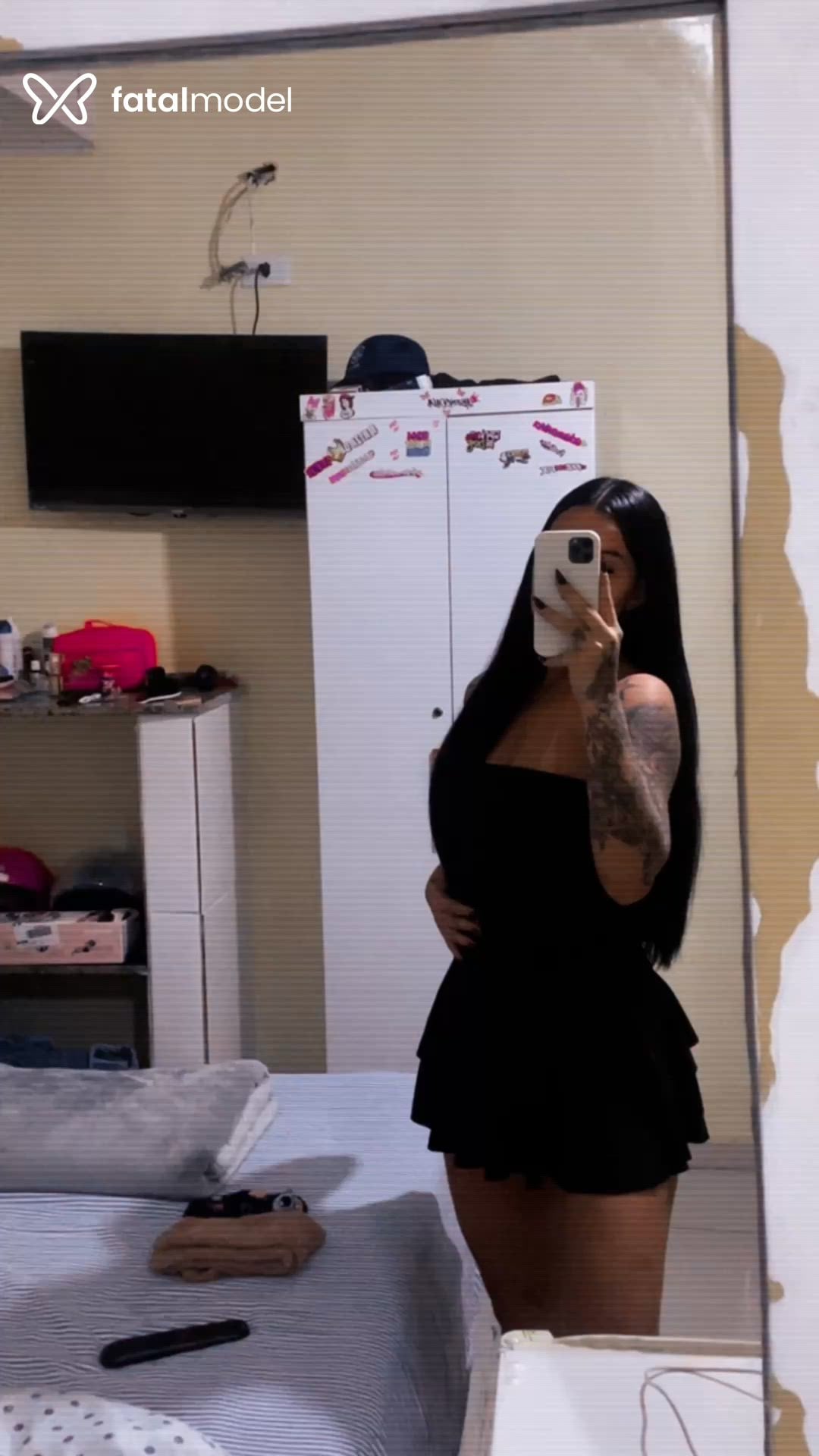 Acompanhante mulher morena (o) de olhos castanhos - Lunar