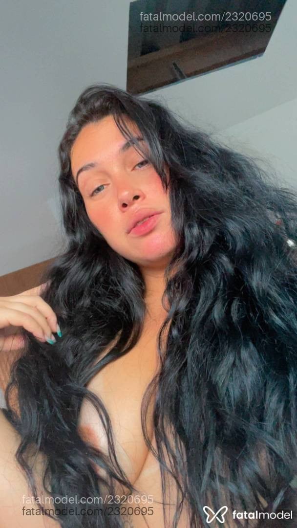Acompanhante mulher morena (o) de olhos verdes em Guarapari - Lua