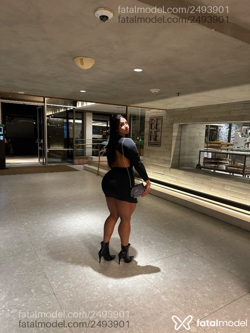 Acompanhante mulher morena (o) de olhos verdes em São Paulo - Gabriella Torres