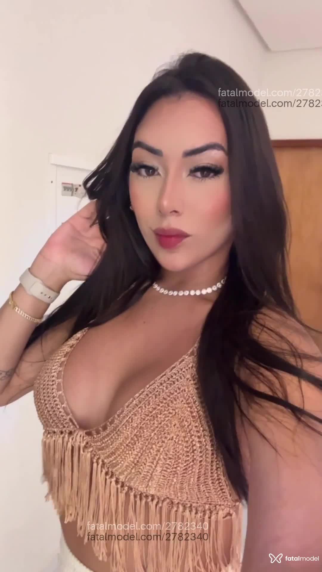 Acompanhante mulher trans morena (o) de olhos castanhos em Fortaleza - Ary Lopes