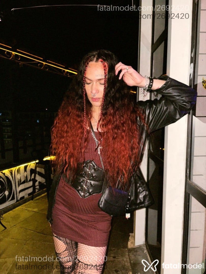 Acompanhante mulher trans ruiva (o) de olhos pretos em Belo Horizonte - Maah