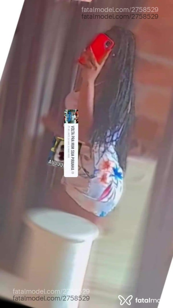 Acompanhante mulher morena (o) de olhos castanhos em Uberlândia Acompanhante mulher morena (o) de olhos castanhos em Uberlândia - Gabryelle