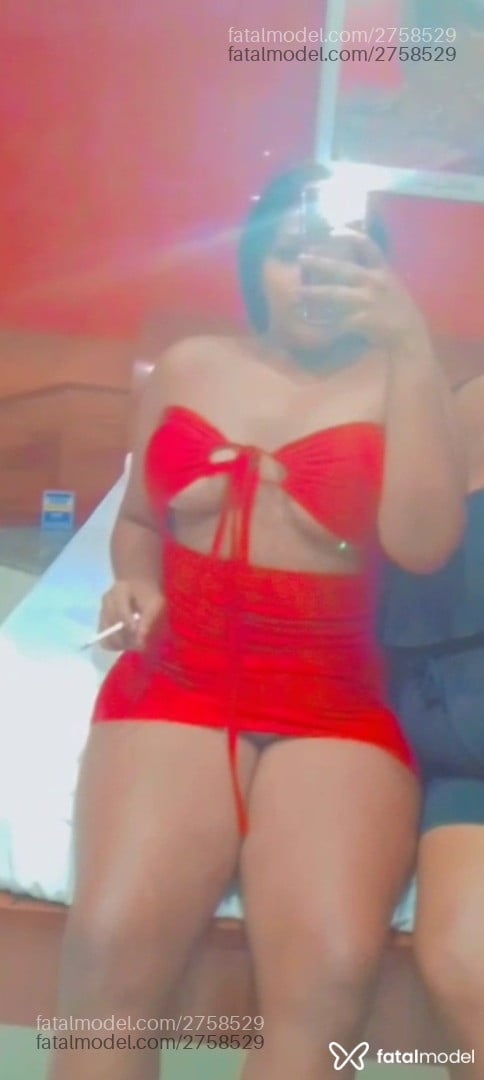 Acompanhante mulher morena (o) de olhos castanhos em Uberlândia Acompanhante mulher morena (o) de olhos castanhos em Uberlândia - Gabryelle