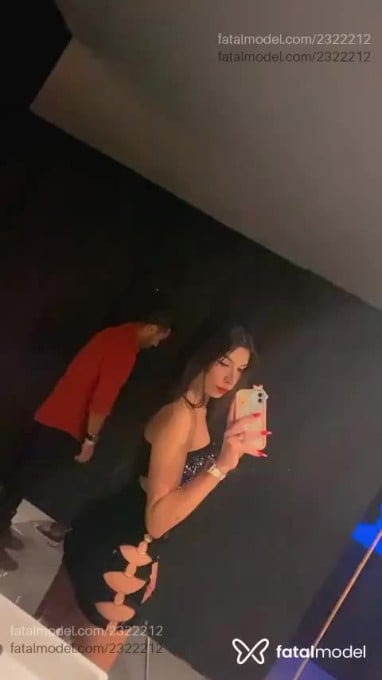 Acompanhante mulher trans morena (o) de olhos mel - Eloá Topázio Acompanhante mulher trans morena (o) de olhos mel - Eloá Topázio