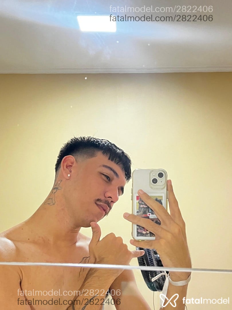Acompanhante homem com cabelo castanho de olhos castanhos em Ananindeua Acompanhante homem com cabelo castanho de olhos castanhos em Ananindeua - Peter