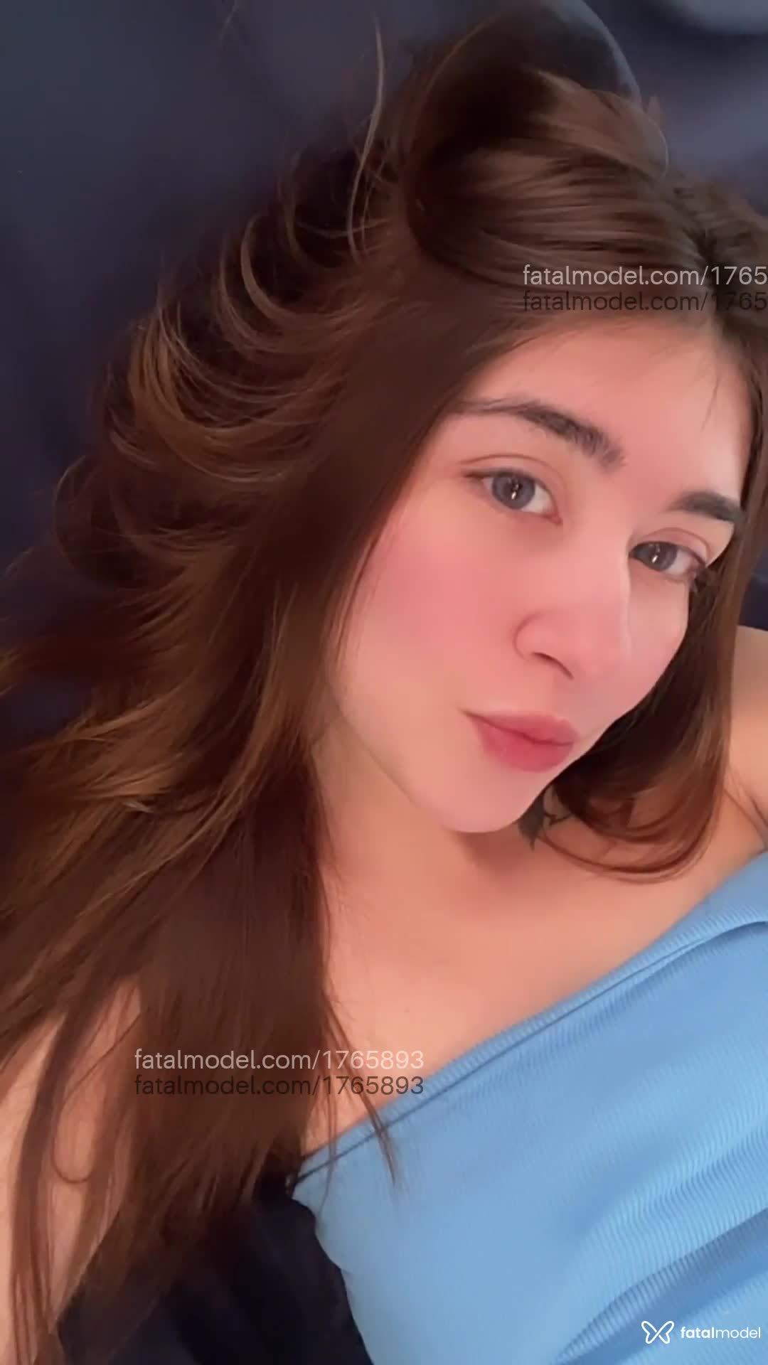 Acompanhante mulher loira (o) de olhos azuis - Alanna Acompanhante mulher loira (o) de olhos azuis - Alanna