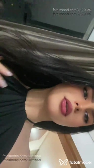 Acompanhante mulher trans morena (o) de olhos castanhos em São Paulo - Valentina