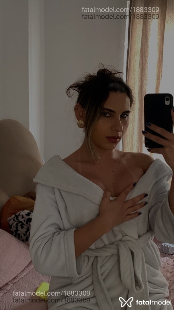 Acompanhante mulher trans loira (o) de olhos castanhos em São Paulo - Nayla Brito