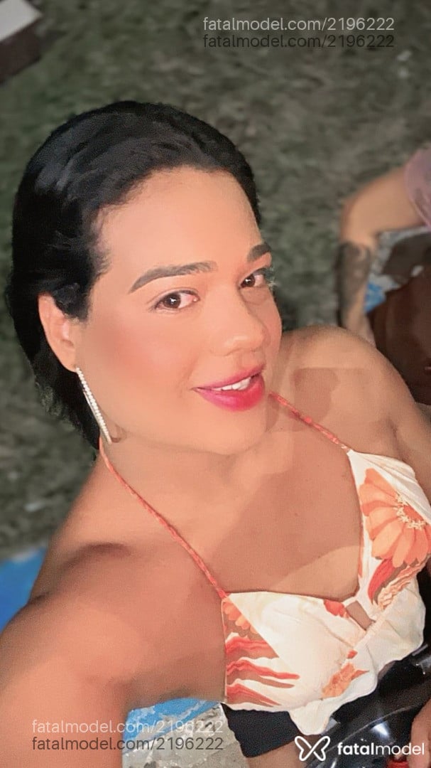 Acompanhante mulher trans morena (o) de olhos castanhos - Maryh Acompanhante mulher trans morena (o) de olhos castanhos - Maryh