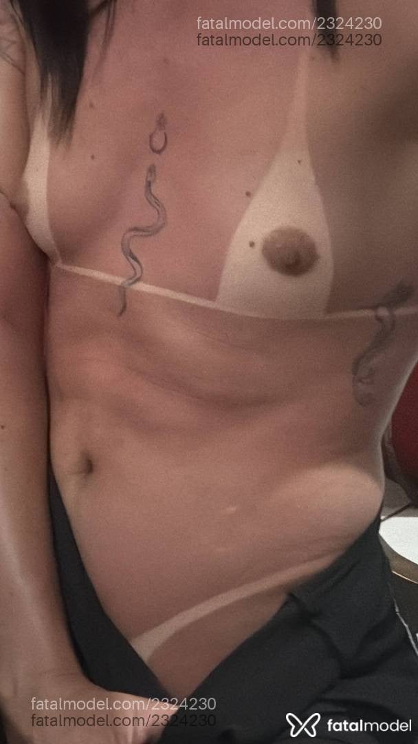Acompanhante mulher trans com cabelo castanho de olhos pretos em Aracaju - Pâmela