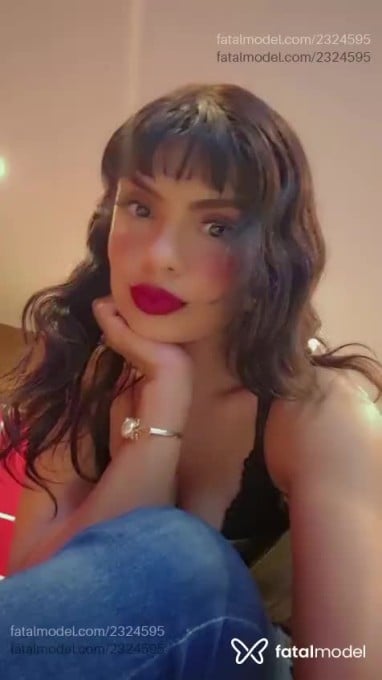 Acompanhante mulher com cabelo castanho de olhos castanhos em São Paulo - Helena Querino