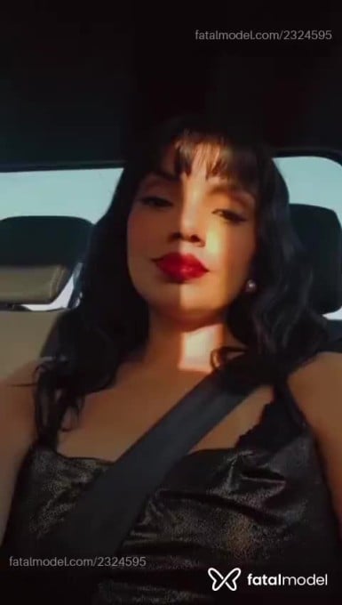 Acompanhante mulher com cabelo castanho de olhos castanhos em São Paulo - Helena Querino