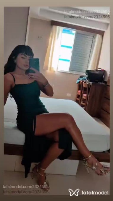 Acompanhante mulher com cabelo castanho de olhos castanhos em São Paulo - Helena Querino