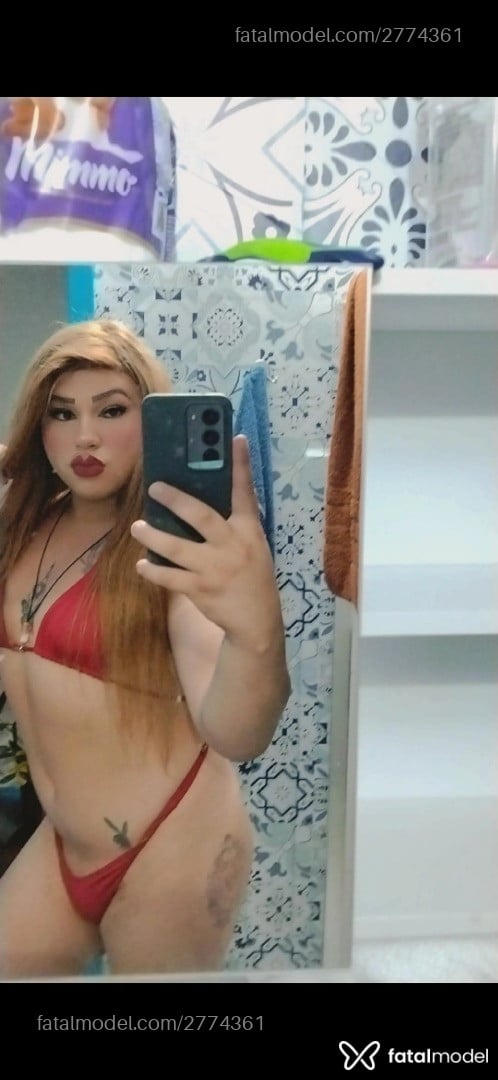 Acompanhante mulher trans loira (o) de olhos mel em Maringá - Julia Monteiro