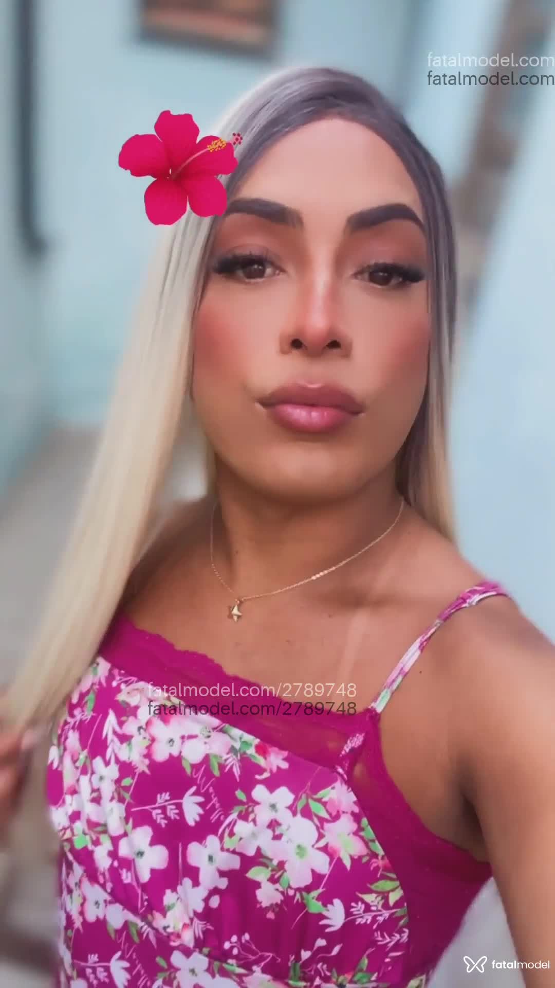 Acompanhante mulher trans loira (o) de olhos castanhos em Maceió - Grazielly Brandão